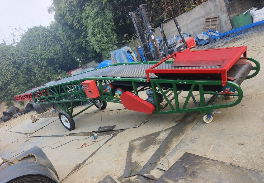 移动伸缩输送机厂家   移动升降输送机厂家    快递分拣输送机   砂石料厂输送机厂家     分拣流水线输送机厂家